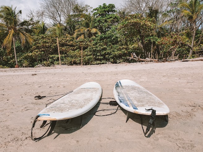 Surfen in Santa Teresa, Costa Rica